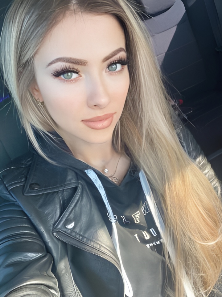 Елена привлекательная девушка из Стрежевой цена от 3000 руб