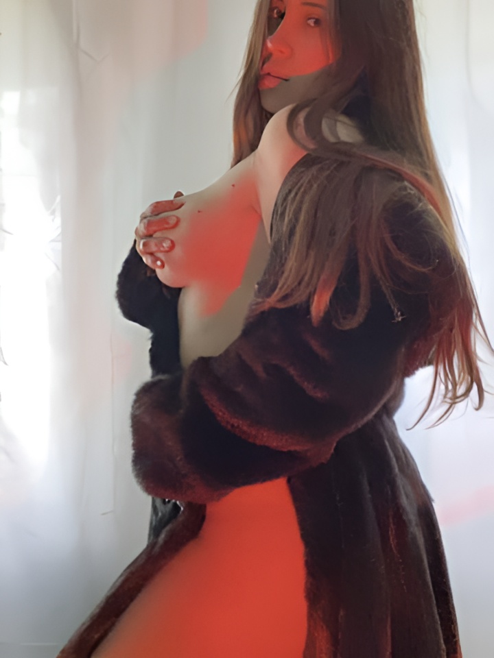 Регина привлекальеная девушка из Стрежевой цена от 1500 руб