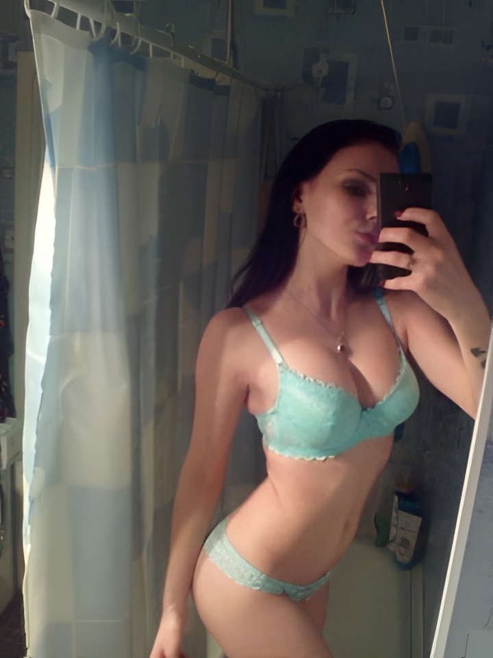 Светлана привлекальеная девушка из Стрежевой цена от 1500 руб