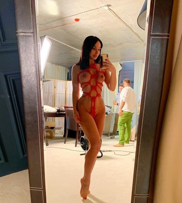 Настасья привлекальеная девушка из Стрежевой цена от 3500 руб