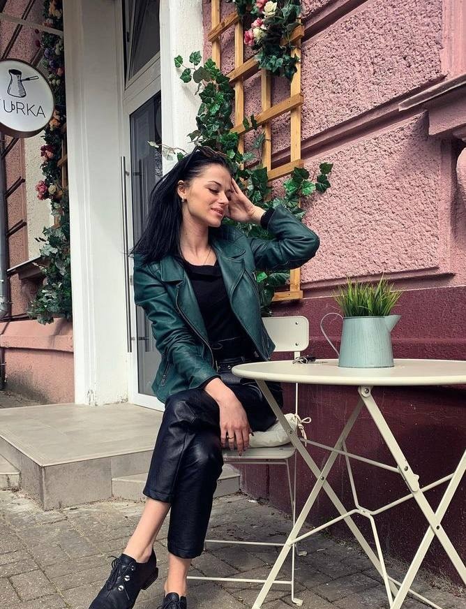 🎥 Ева привлекальеная девушка из Стрежевой цена от 3000 руб