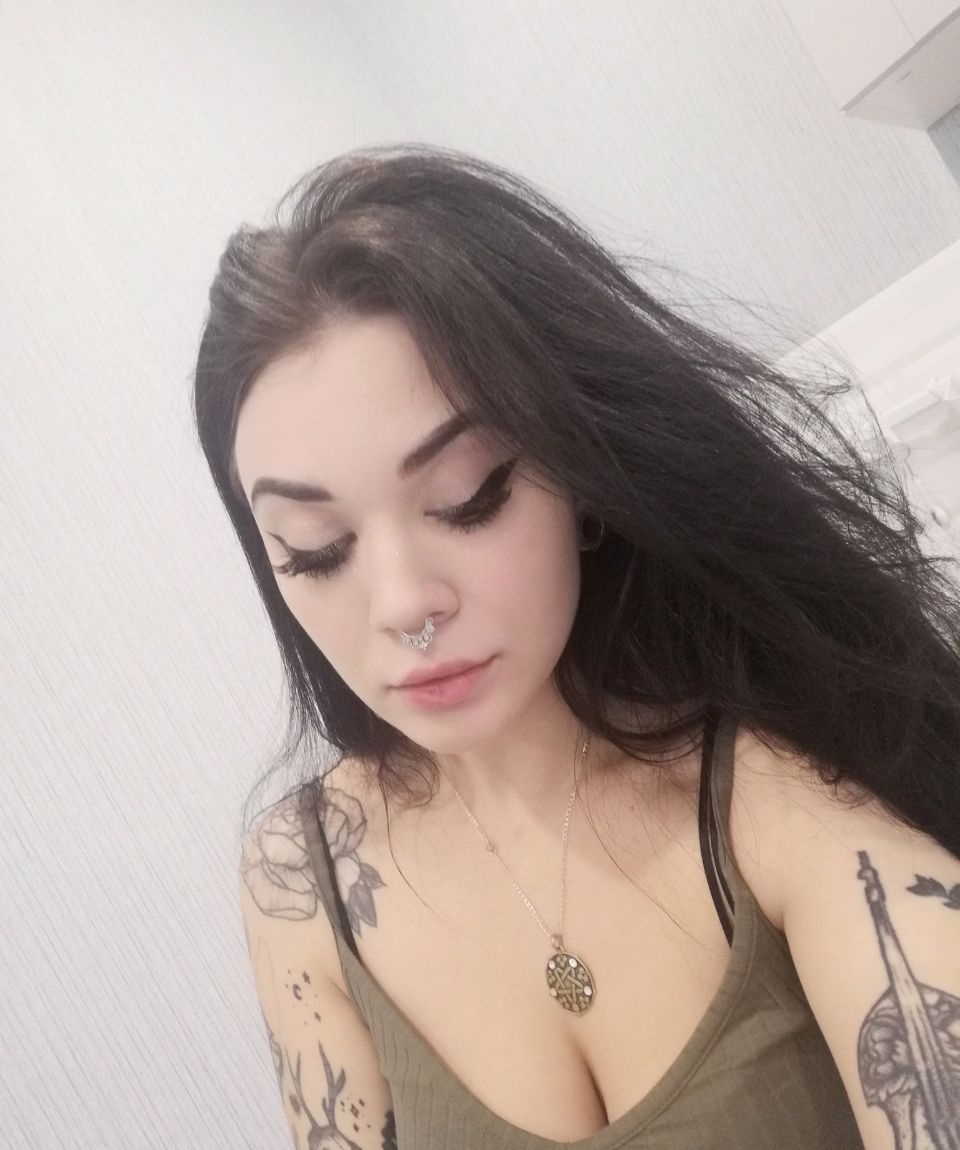 Ольга привлекальеная девушка из Стрежевой цена от 3000 руб