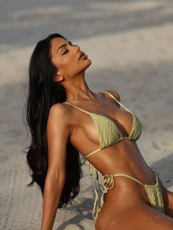 Жанна привлекательная девушка из Стрежевой цена от 5000 руб